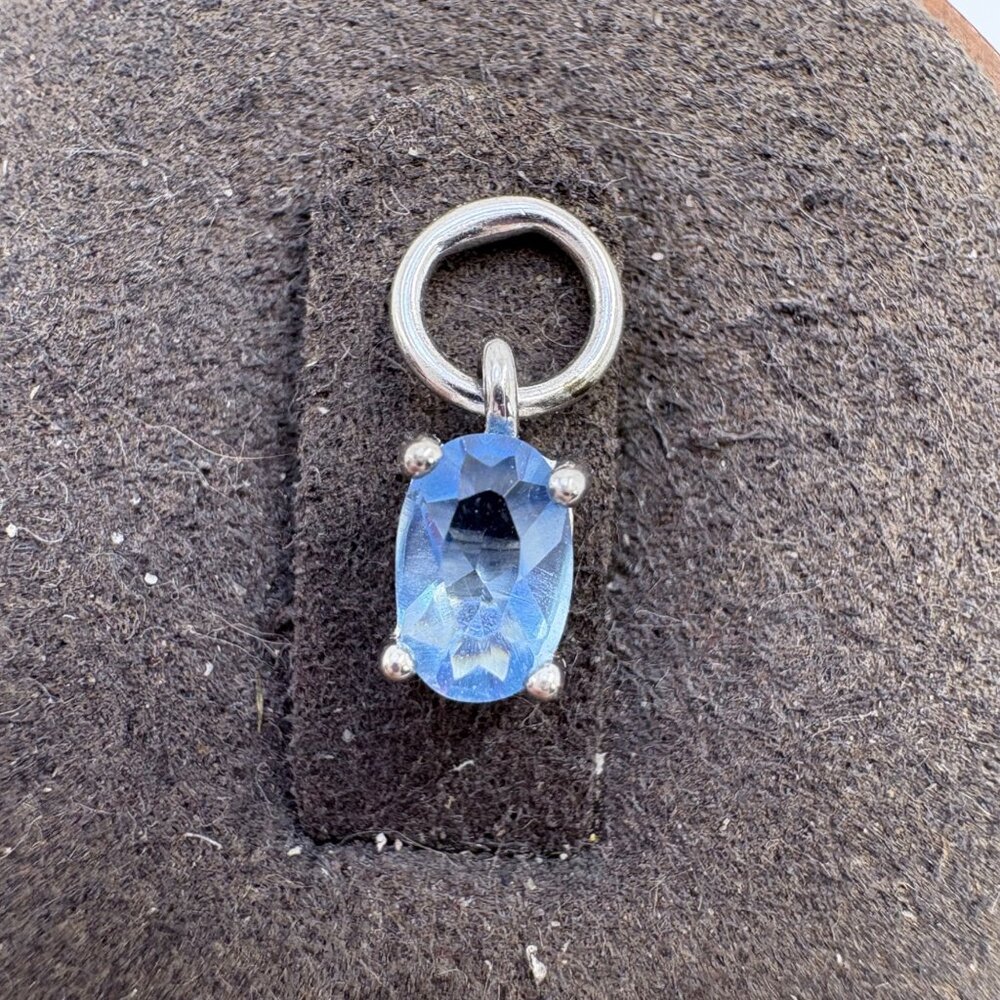 VTG Solid Sterling Silver 925 Blue Topaz Prong Set Pendant Size 0.5" Length